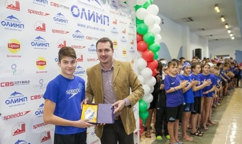 Зам.-министър Николай Павлов откри коледния турнир по плуване на Национален спортен клуб Олимп - Tribune.bg