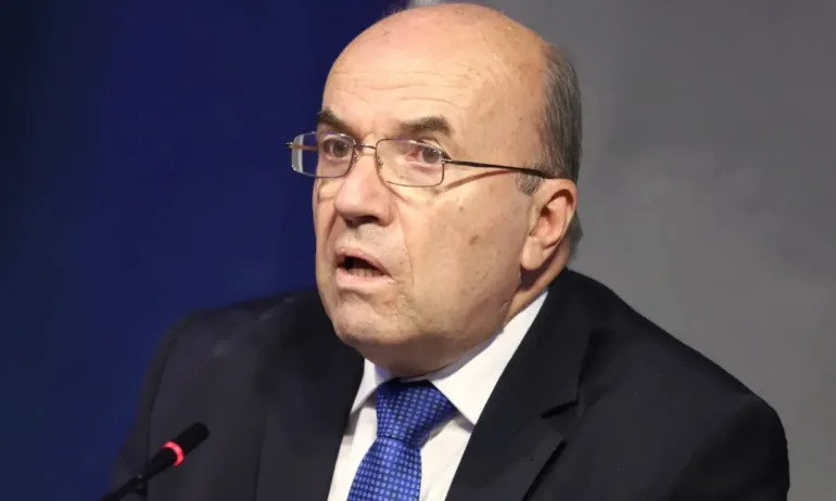 За външният министър прибързаното приемане на Украйна в НАТО е рисковано - Tribune.bg