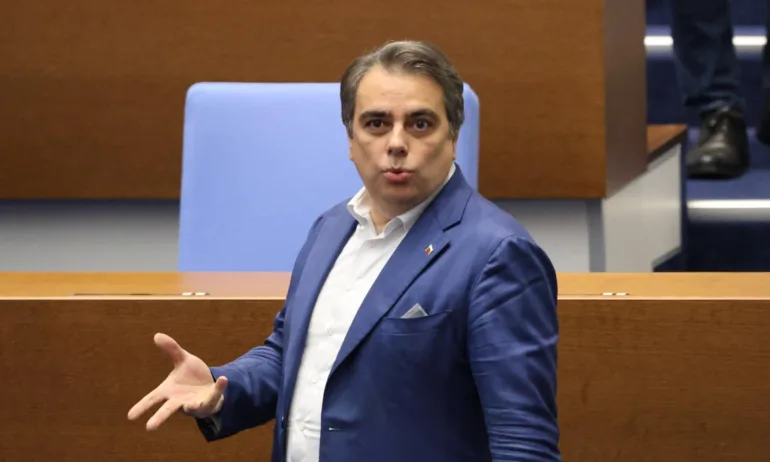 Майката на ПП, Диана Дамянова: И.. следващия път пак да си го изберем/Асен Василев/, и по-следващия и по-по- следващия - Tribune.bg