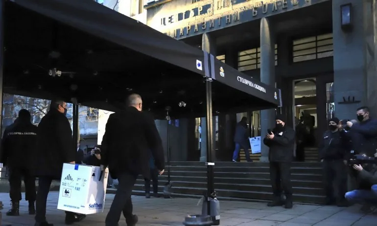 Пристига втората доставка на ваксините срещу COVID-19 - Tribune.bg