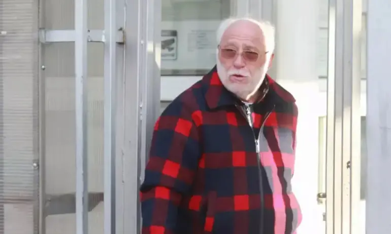 Отново пожар и експлозии в оръжейния склад на Емилиян Гебрев - Tribune.bg