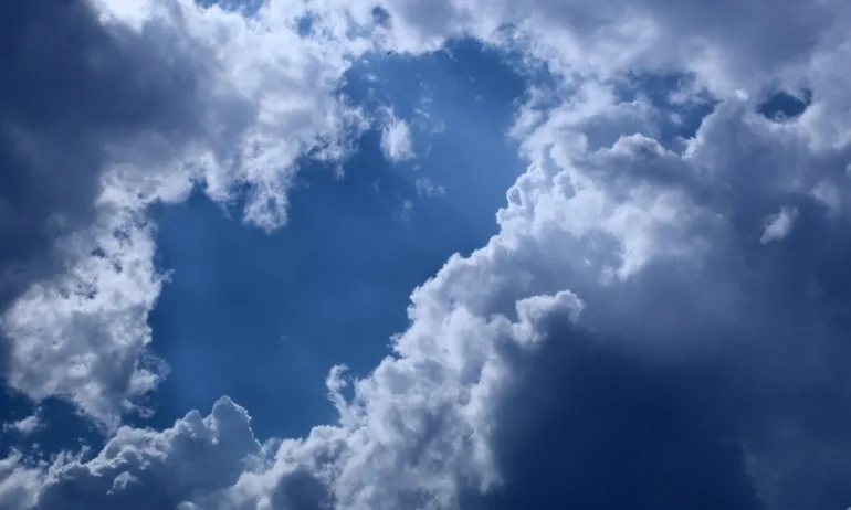 Идва сезонът на баловете: Ето какво време да очакват абитуриентите - Tribune.bg