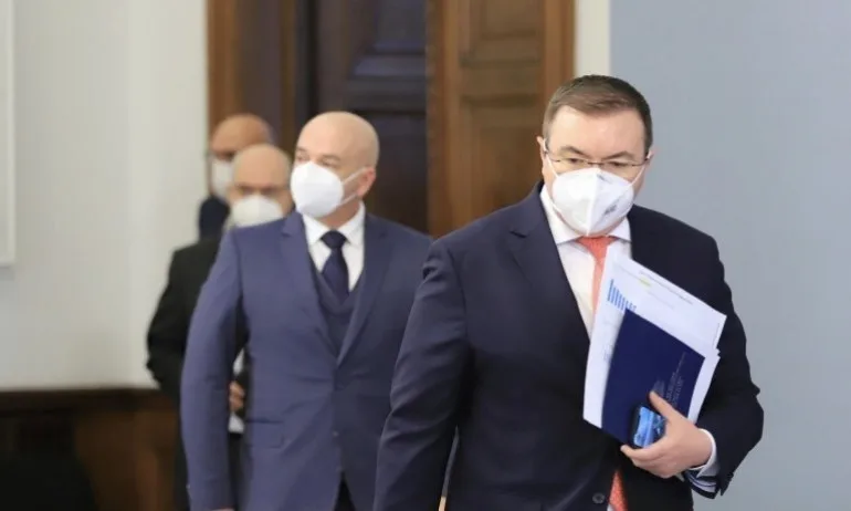 НОЩ предупреждава: До седмици ни удря трета вълна от COVID-19 - Tribune.bg