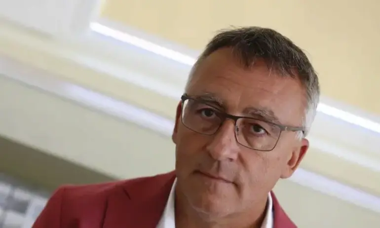 Диян Стаматов: Бюджетът за образование за 2024г. е измъчен, оскъден и разпилян - Tribune.bg