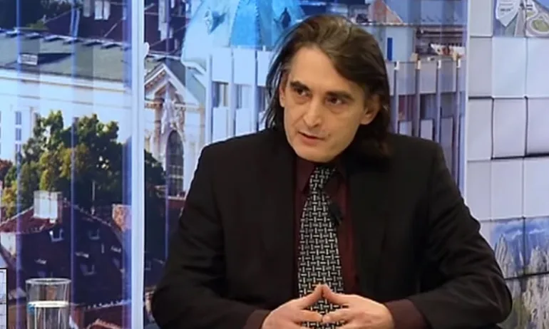 Юрист: Радостин Василев къде ги чете тези крими досиета – читалня ли има или му ги дават за вкъщи - Tribune.bg