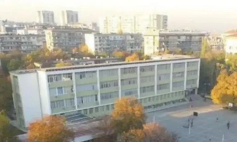 Членове на секционни комисии са нанесли щети в 51 СУ в София - Tribune.bg