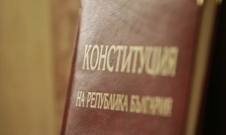 България има закони и те трябва да се спазват най-вече от тези, които получават заплатата си от народа - Tribune.bg