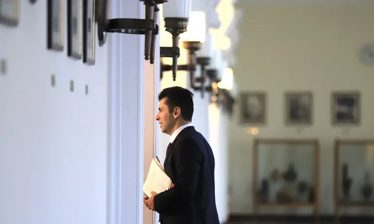 Министерство на икономиката редактираха министъра: Не били 42 млрд., а 850 млн. - Tribune.bg