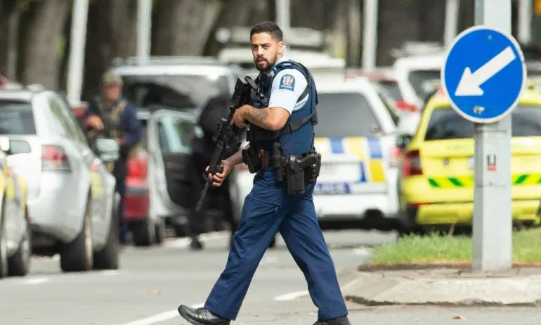 Расте броят на жертвите от терористичните атаки в Нова Зеландия - Tribune.bg