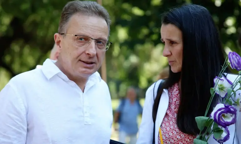 Иван Сотиров: София се е превърнала в съветско-руски гробищен парк - Tribune.bg