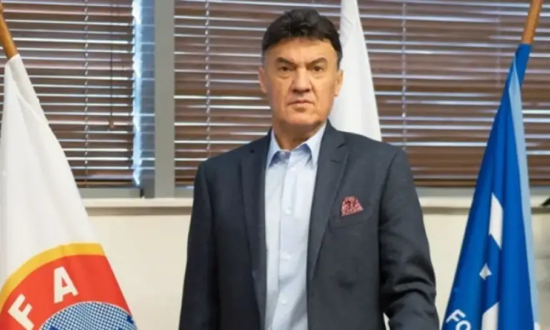 От часове Борислав Михайлов е на разпит в Комисията за противодействие на корупцията - (ОБНОВЕНА) - Tribune.bg