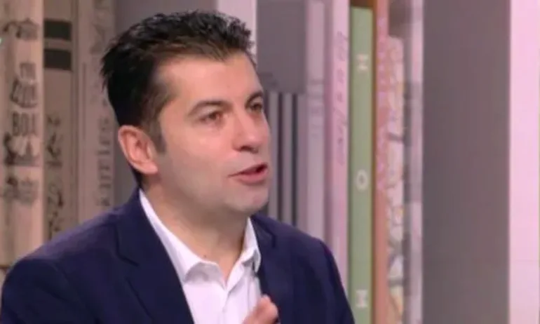 Кирил Петков за песента на Лена: Слави Трифонов е компексар и празна опаковка, а Бориславова – лидер - Tribune.bg