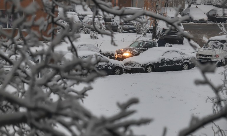 Сняг в Западна и Северна България, в София на терен са всички екипи и 178 машини - Tribune.bg