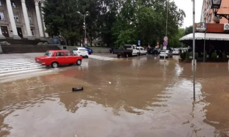 Отново проливен дъжд над Русе - Tribune.bg
