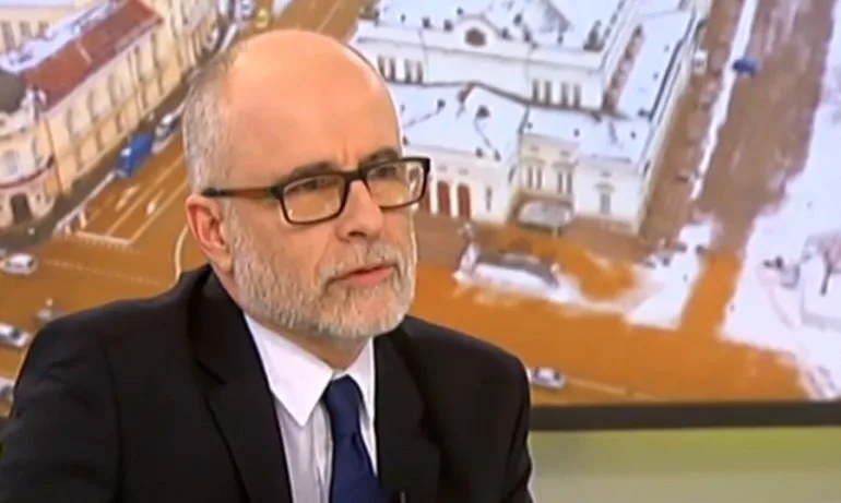 Проф. Олег Асенов: В момента всички второкласни пътища са безплатни - Tribune.bg