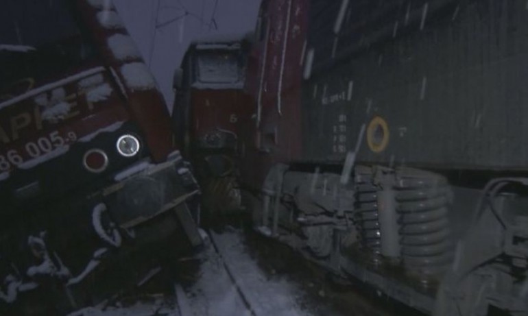 Два товарни влака са се ударили на гара „Илиянци“ в