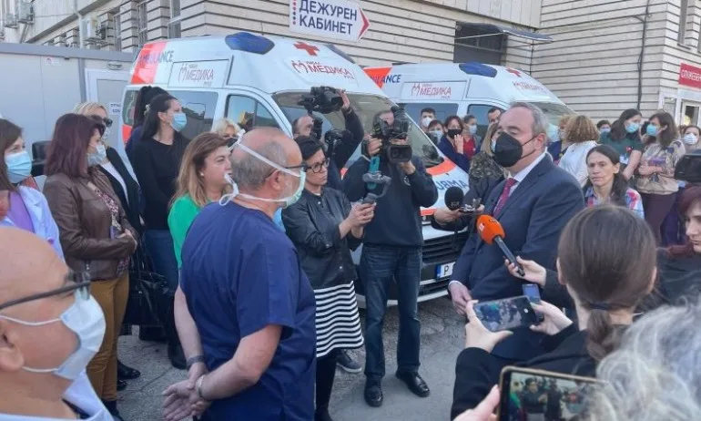 Проф. Герджиков на среща с медици в Русе: Нека чуем призива на хората на първа линия - Tribune.bg