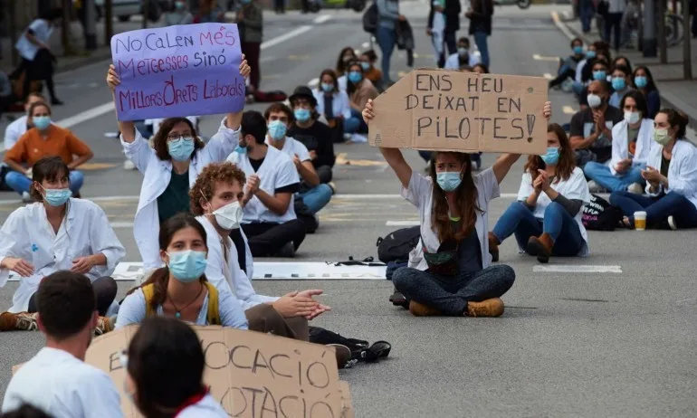 Испания обмисля въвеждането на извънредно положение в цялата страна - Tribune.bg