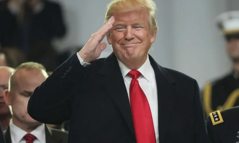 Vanity Fair съобщи, че Тръмп се влошава, Белия дом отрече - Tribune.bg