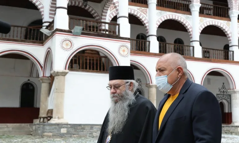 Борисов в Рилския манастир: Силата ни е в това, че когато има проблем, ние го решаваме - Tribune.bg