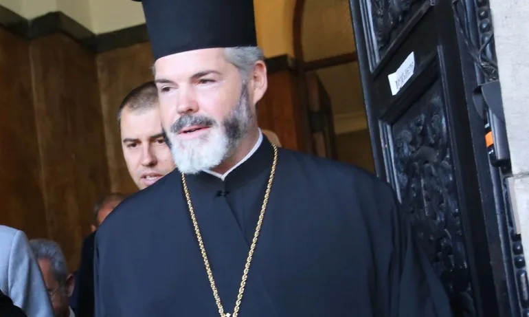 Митрополит Антоний: Бог ни изпраща изпитания, за да утвърди вярата ни - Tribune.bg