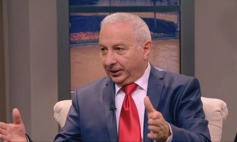 Професор Герджиков каза как може да се прехвърлят акциите на Левски - Tribune.bg