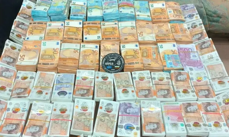 Митничари заловиха валута за близо 860 хил. лева, скрита в тенджера и греда - Tribune.bg