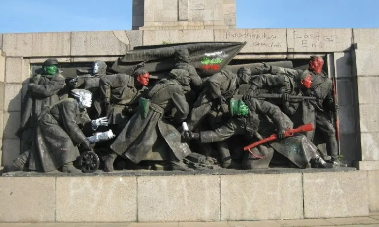 Мартин Димитров скочи на областния на София, искал да ремонтира паметника на Съветската армия - Tribune.bg