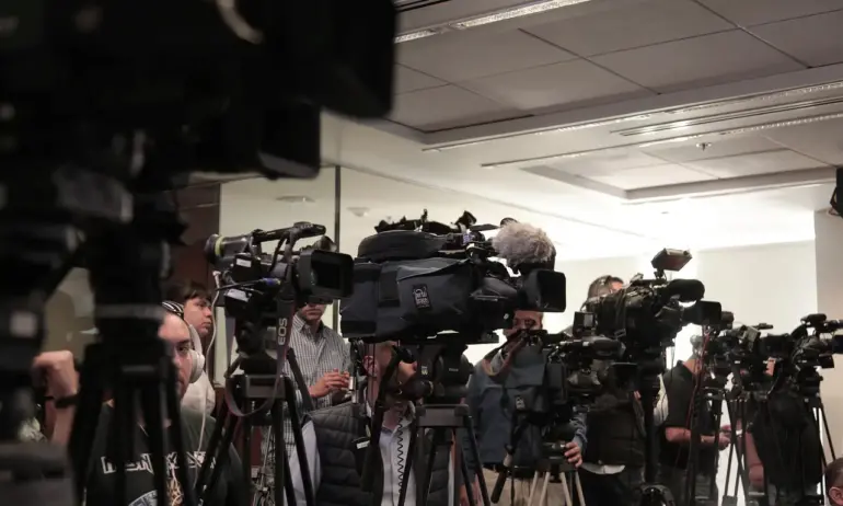 Световните медии: България има проевропейско правителство след дълга безизходица - Tribune.bg