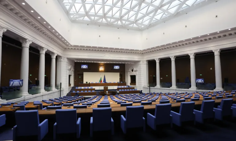 Блиц контрол с премиера Румен Радев в парламента