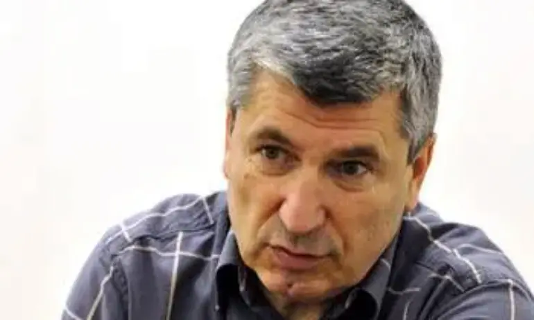 Илиян Василев обвини БНТ, БТВ и Нова ТВ, че постоянно облъчват с мигрантите, за да прикрият разкрития по Турски поток - Tribune.bg