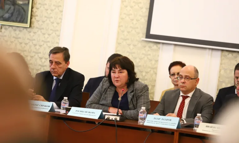 На първо четене: Бюджетната комисия одобри удължаването на бюджета - Tribune.bg
