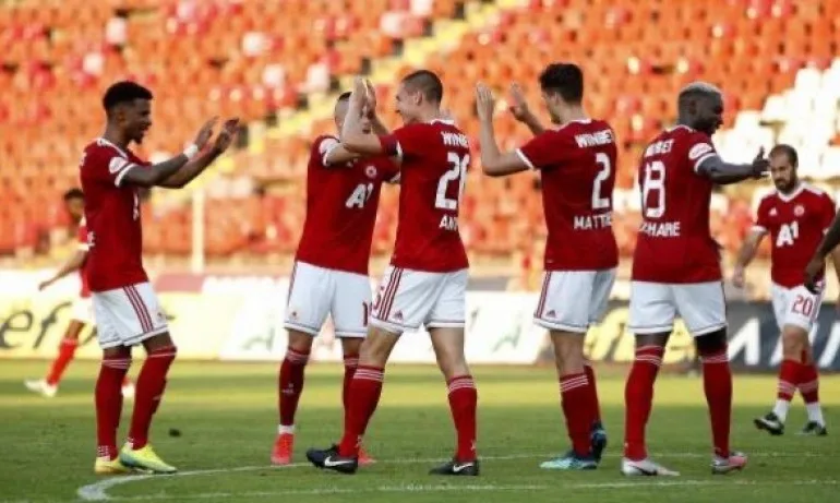 COVID-19 не спира родния футбол - Tribune.bg