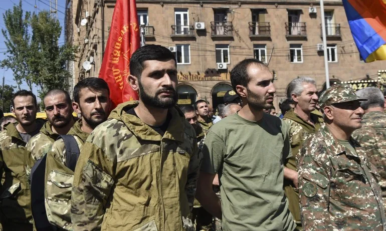 Сепаратистите: Конфликтът за Нагорни Карабах е изселил половината от населението му - Tribune.bg
