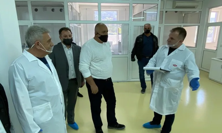 Борисов: Тази вечер със самолет на НАТО пристига дарение от Китай - Tribune.bg