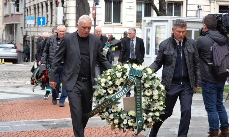 Последно сбогом с Борислав Михайлов (ГАЛЕРИЯ) - Tribune.bg