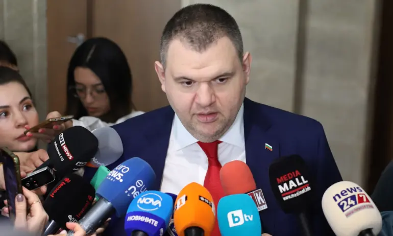 Пеевски: България такъв скандал не е виждала - планини от кеш и партия на пудела - Tribune.bg