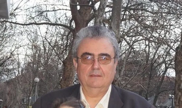 Огнян Минчев: Унизително е, че Радев говори в подкрепа на чужди интереси - Tribune.bg