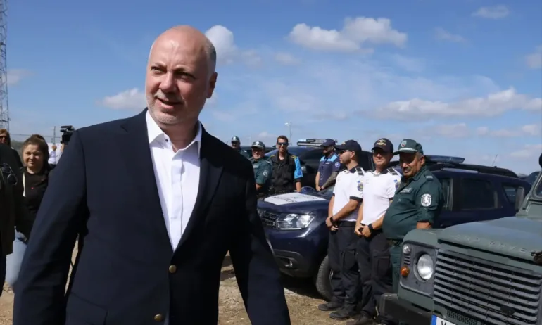 Желязков: Целенасочените атаки срещу институциите подкопават доверието на обществото - Tribune.bg