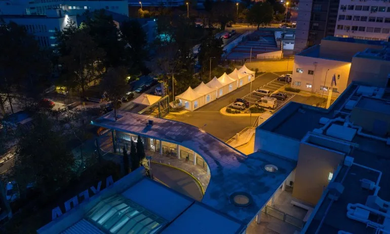 Вторият по големина град в Гърция отваря полева болница - Tribune.bg