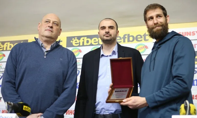 Барчовски и баскетболните национали са №1 за февруари - Tribune.bg