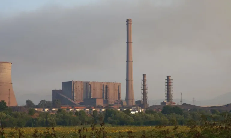 Жители на Големо село на протест, директорът на ТЕЦ Бобов дол отиде при тях - Tribune.bg