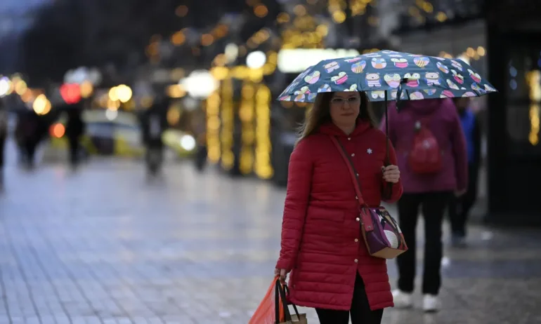 Оранжев и жълт код за силен вятър, дъжд и поледици на Ивановден - Tribune.bg