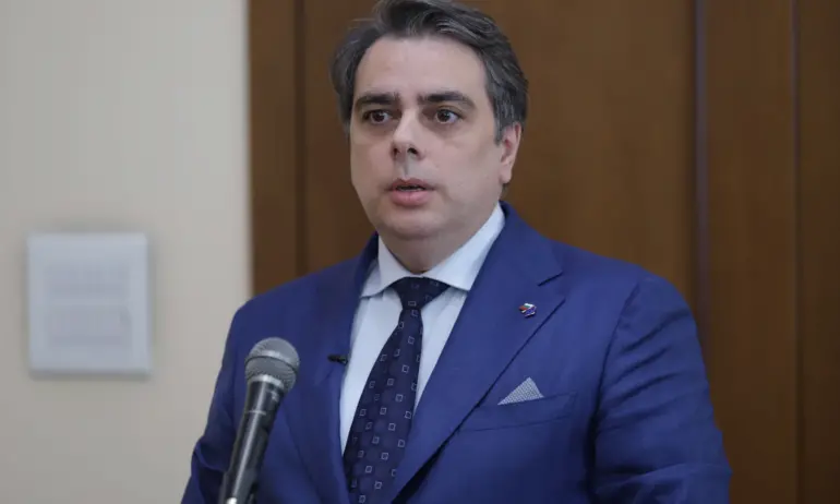 Асен Василев: Набрахме нов дълг от 2 млрд. евро, емисията беше успешна - Tribune.bg