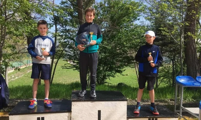 Карагьозян и Иванова триумфираха на регионално до 12 г. във Варна - Tribune.bg