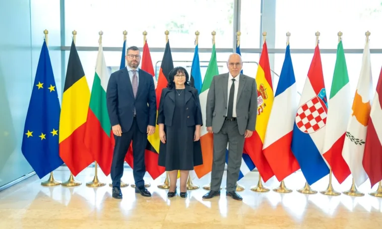 С пълно единодушие: Еврогрупата подкрепи членството ни в еврозоната - Tribune.bg