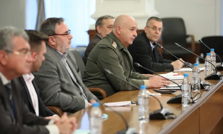 1081 заразени с COVID-19 у нас, трима починали за последните 24 часа - Tribune.bg