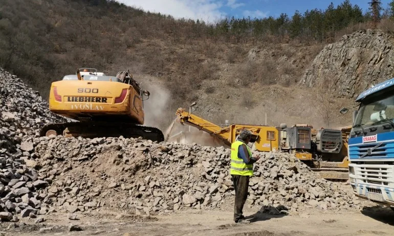 Борисов: Огромен е напредъкът по изграждането на АМ Европа, която ще е в полза на хората и бизнеса - Tribune.bg
