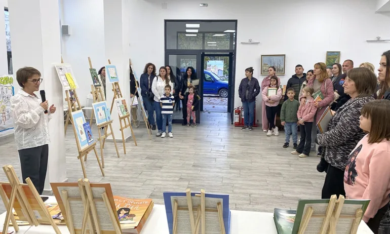 Изложба в рамките на проект Историите на мама в Луковит - Tribune.bg