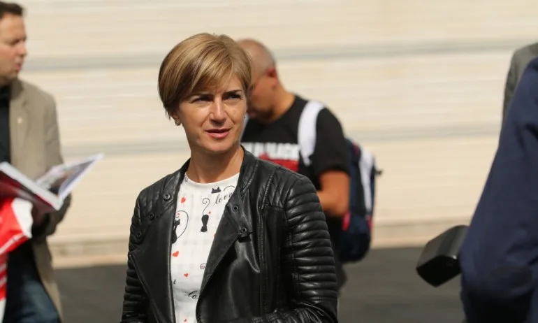 Преизбраха Дафовска за председател на федерацията по биатлон - Tribune.bg